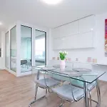 Danubius One - Spacious W Free Parking