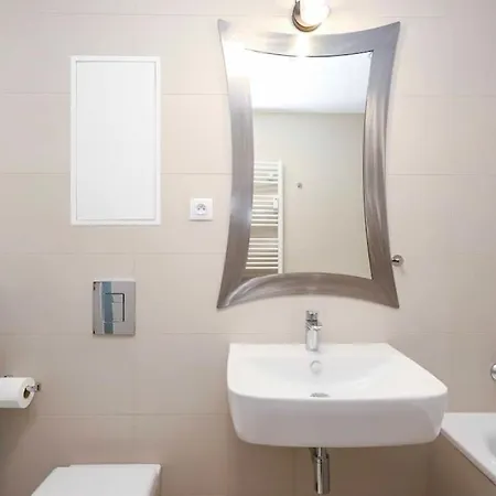 דירה Danubius One - Spacious W Free Parking ברטיסלאבה